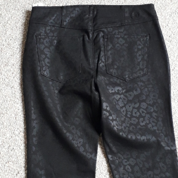 New Leopard Print High Waist Wide legs Pant - Picture 7 of 11